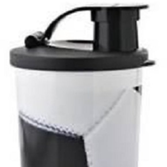 Tupperware® NEW Soccer Sports 16oz Tumbler FlipTop - Picture 2 of 3